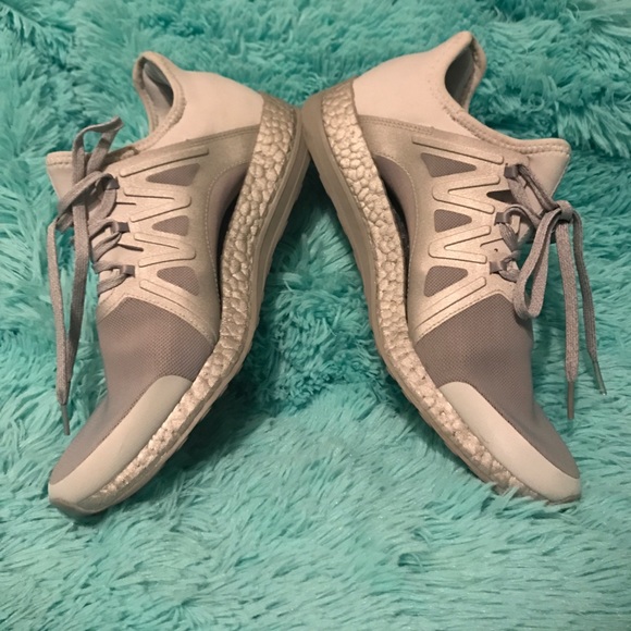 adidas Women's PureBoost Clear GreySilver Metallic - Picture 2 of 7